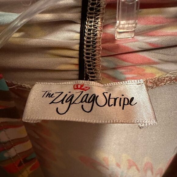 Zig Zag Stripe tan colorful jacket - Picture 5 of 7